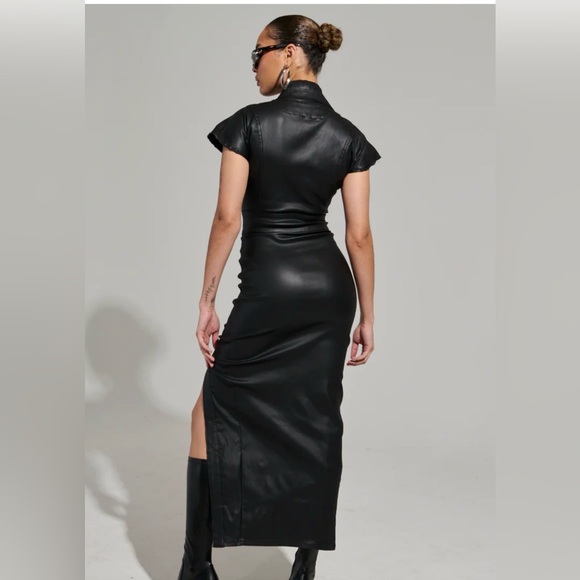 AKIRA Elegant Black Chelsea button side maxi dress size 1X - Picture 2 of 10